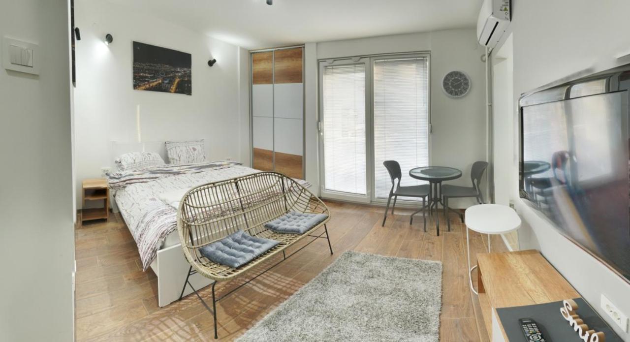 Apartment Bibi's *