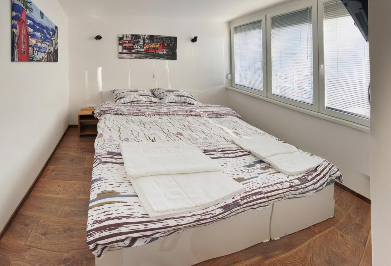 Bibi's Apartment *